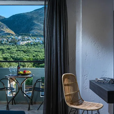 Indigo Hotel 4*