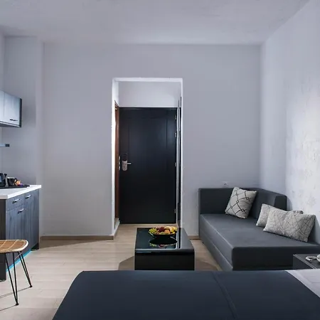 Indigo Hotel 4*